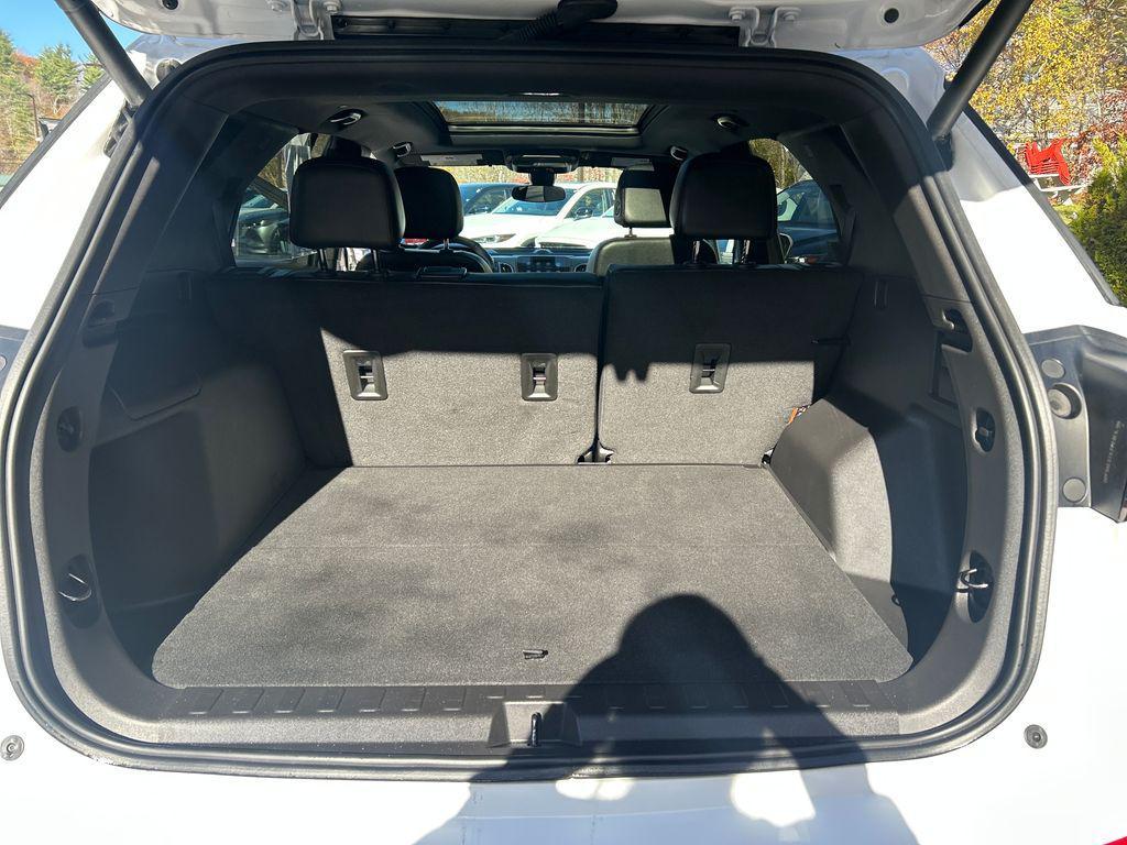 used 2023 Chevrolet Equinox car, priced at $21,800