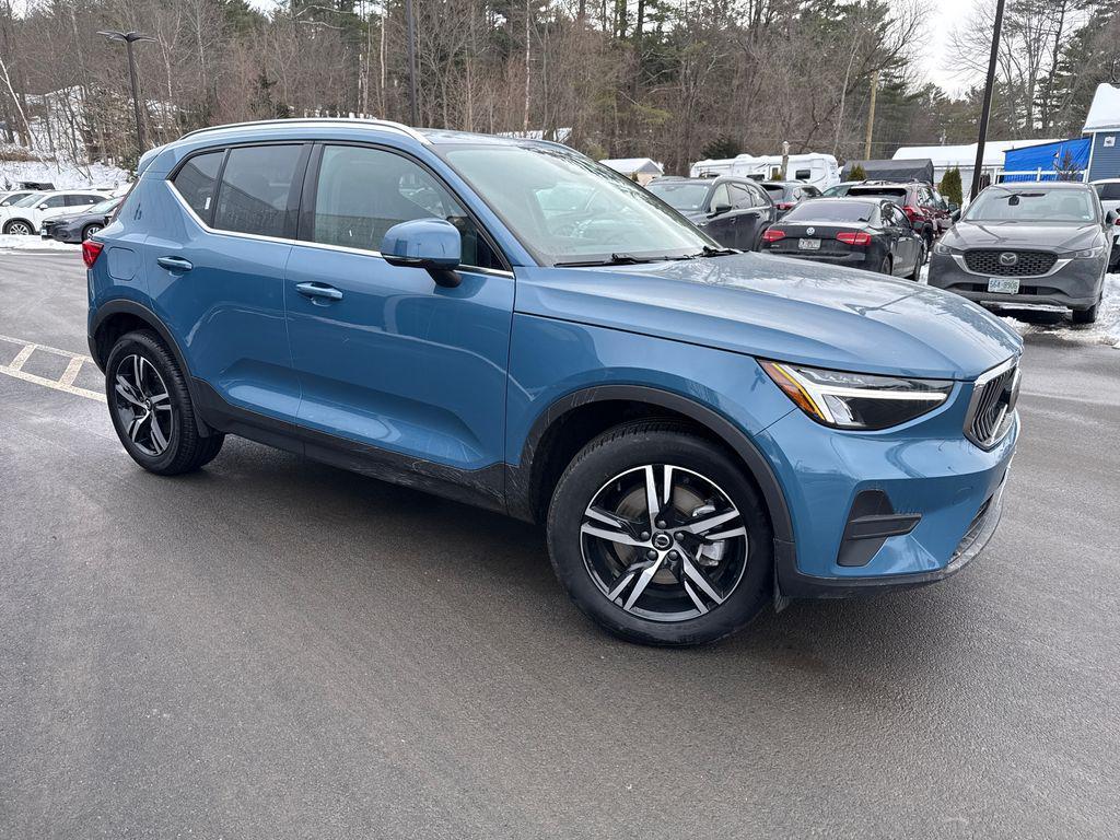 used 2025 Volvo XC40 car, priced at $28,500