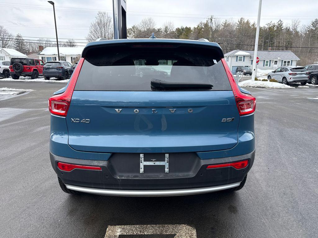 used 2025 Volvo XC40 car, priced at $28,500