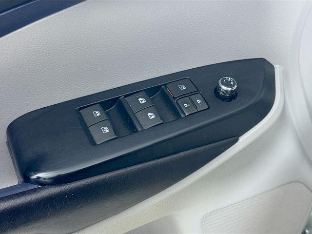 used 2016 Toyota Highlander car, priced at $13,800