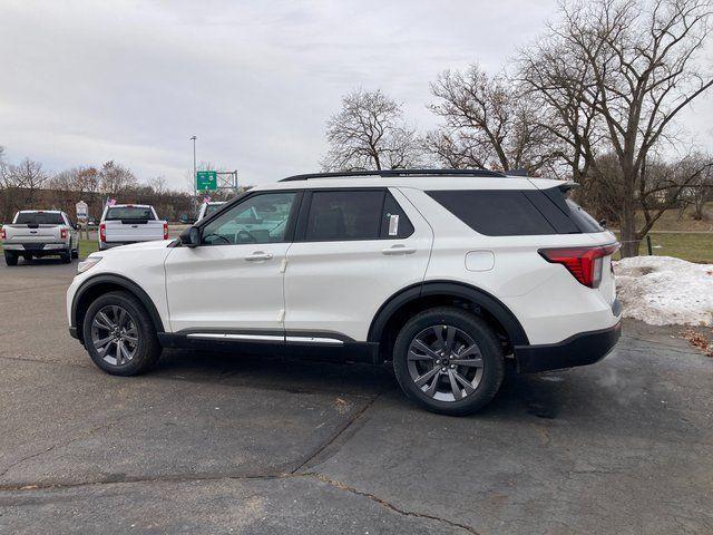 new 2025 Ford Explorer car, priced at $45,302