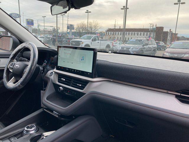 new 2025 Ford Explorer car, priced at $45,302