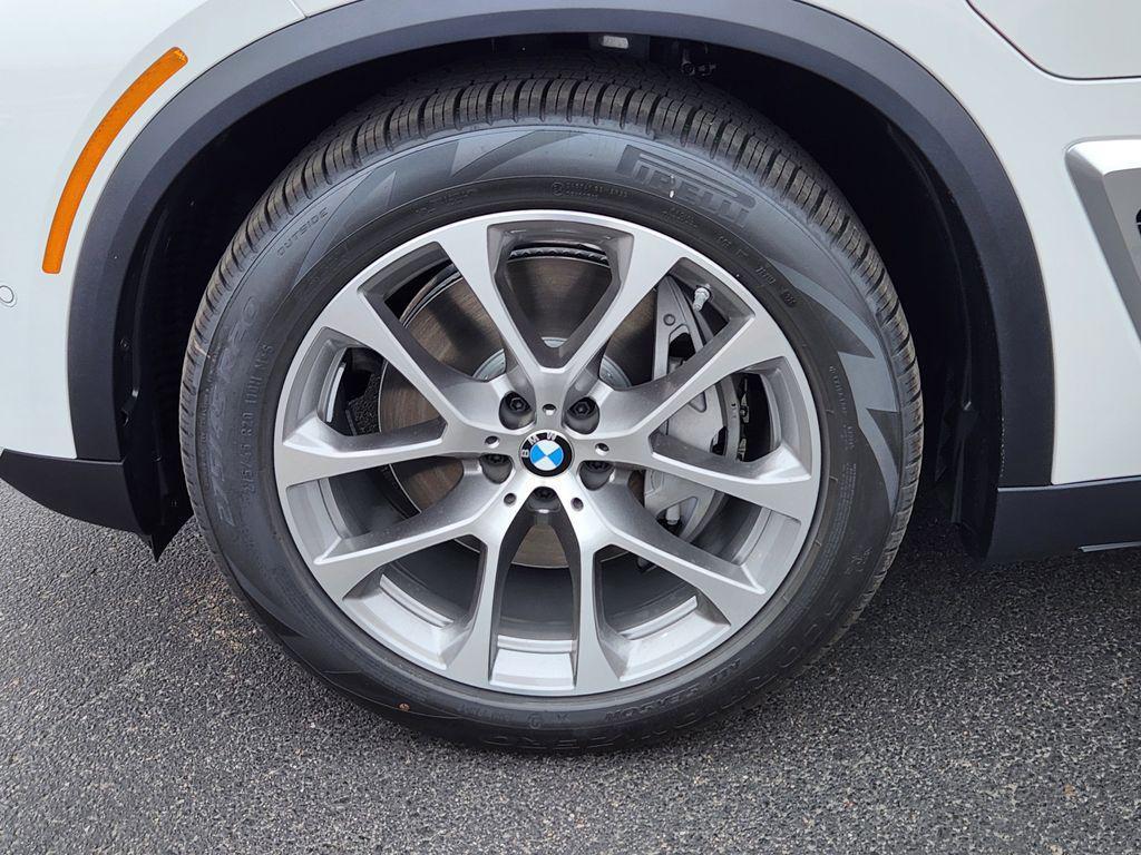 new 2026 BMW X5 PHEV car, priced at $79,574