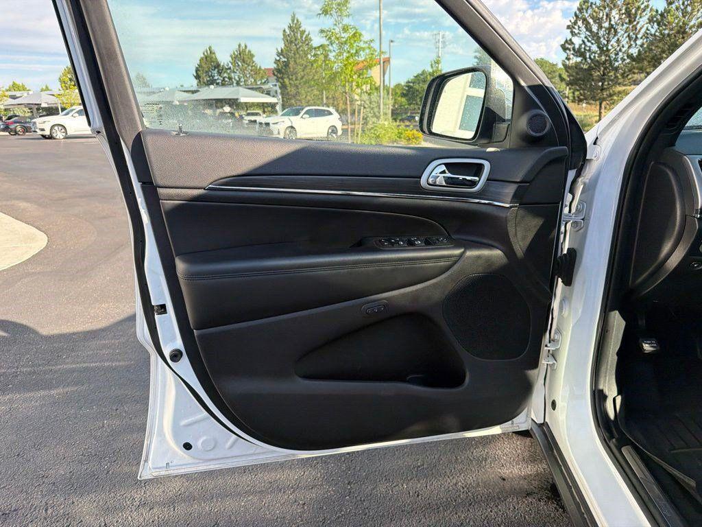 used 2021 Jeep Grand Cherokee car, priced at $29,943