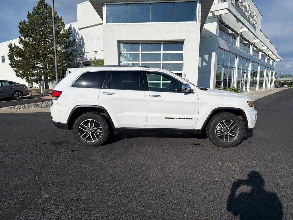 used 2021 Jeep Grand Cherokee car, priced at $29,943