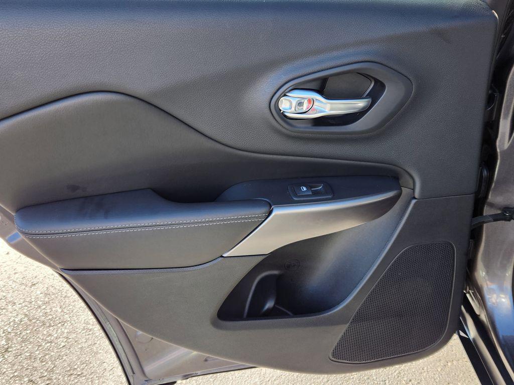 used 2019 Jeep Cherokee car, priced at $12,476