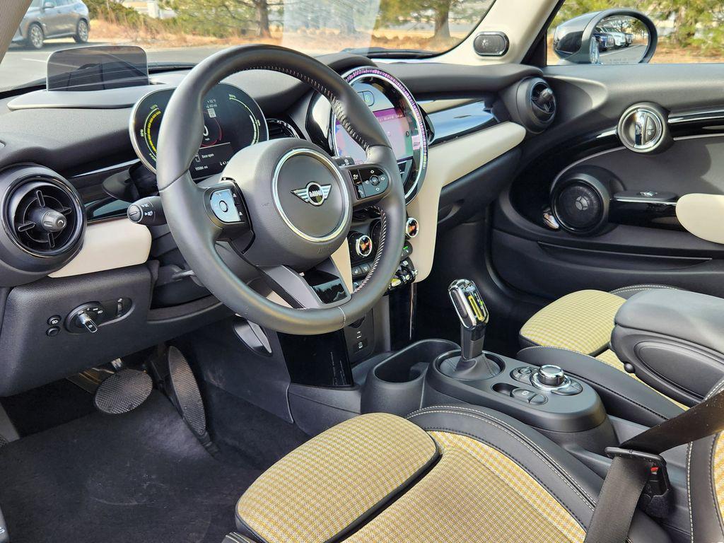 used 2024 MINI Hardtop car, priced at $23,410