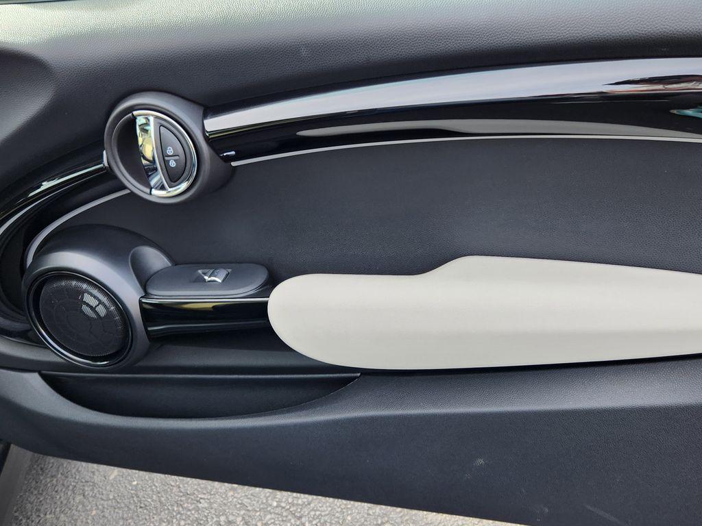 used 2024 MINI Hardtop car, priced at $23,410