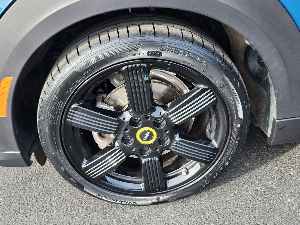 used 2024 MINI Hardtop car, priced at $23,410