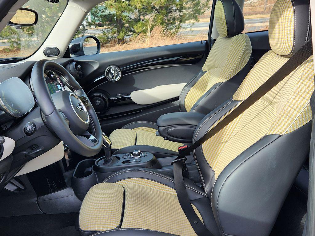 used 2024 MINI Hardtop car, priced at $23,410