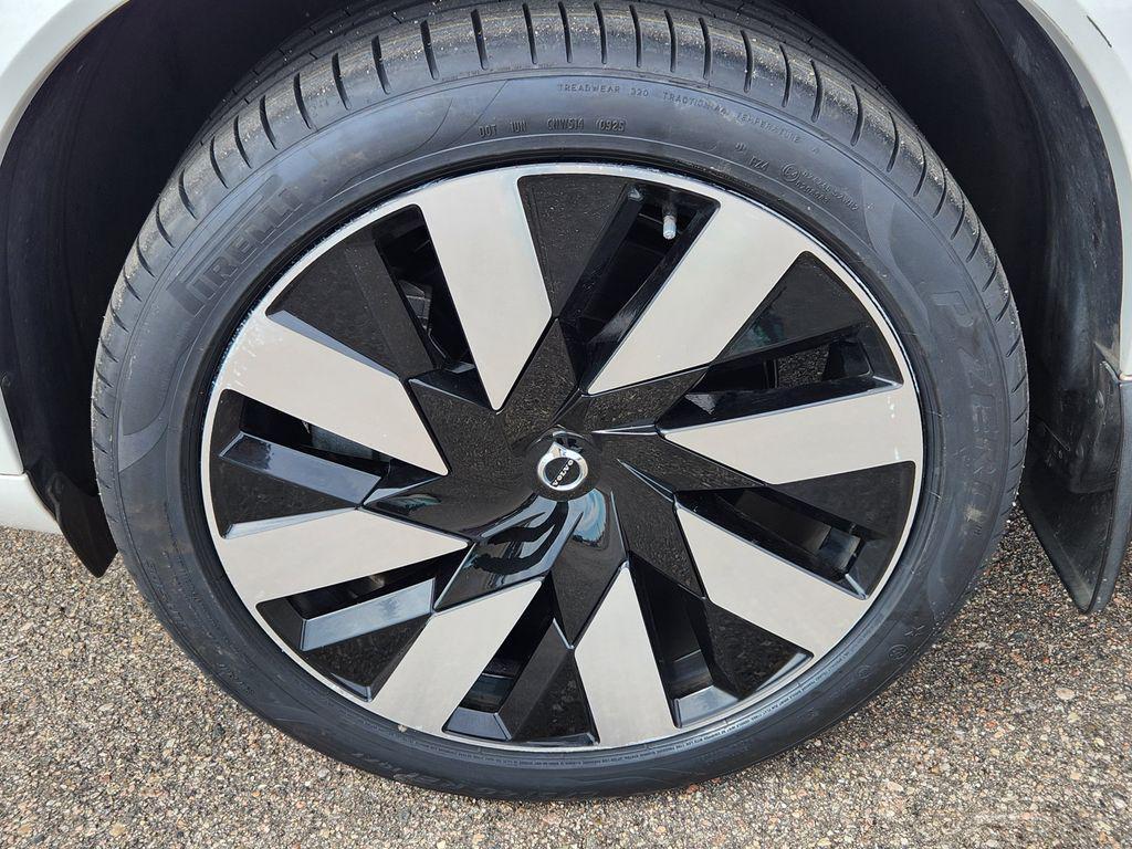 used 2023 Volvo XC90 Recharge Plug-In Hybrid car, priced at $48,381