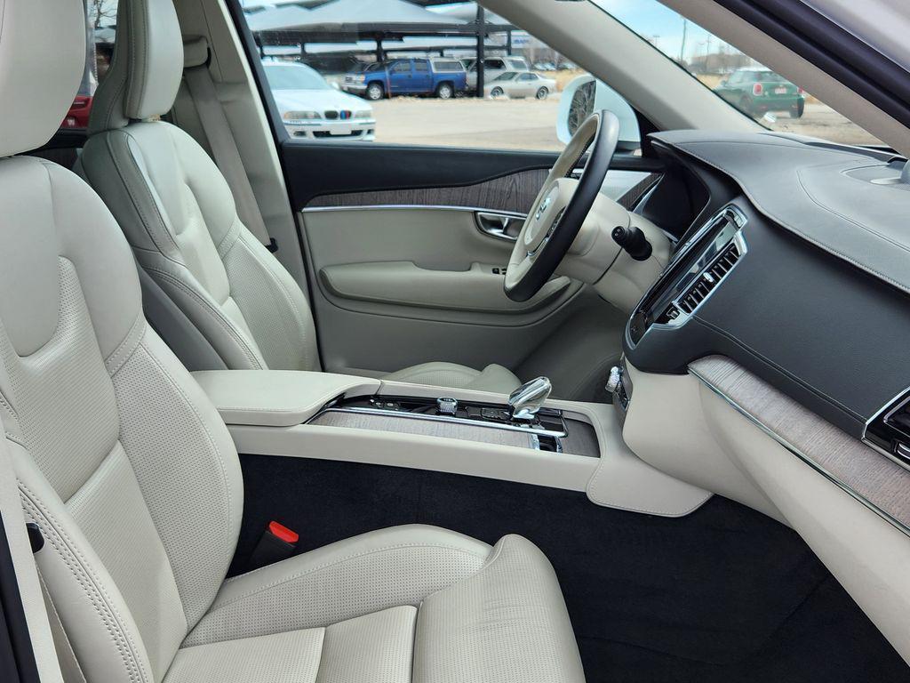 used 2023 Volvo XC90 Recharge Plug-In Hybrid car, priced at $48,381