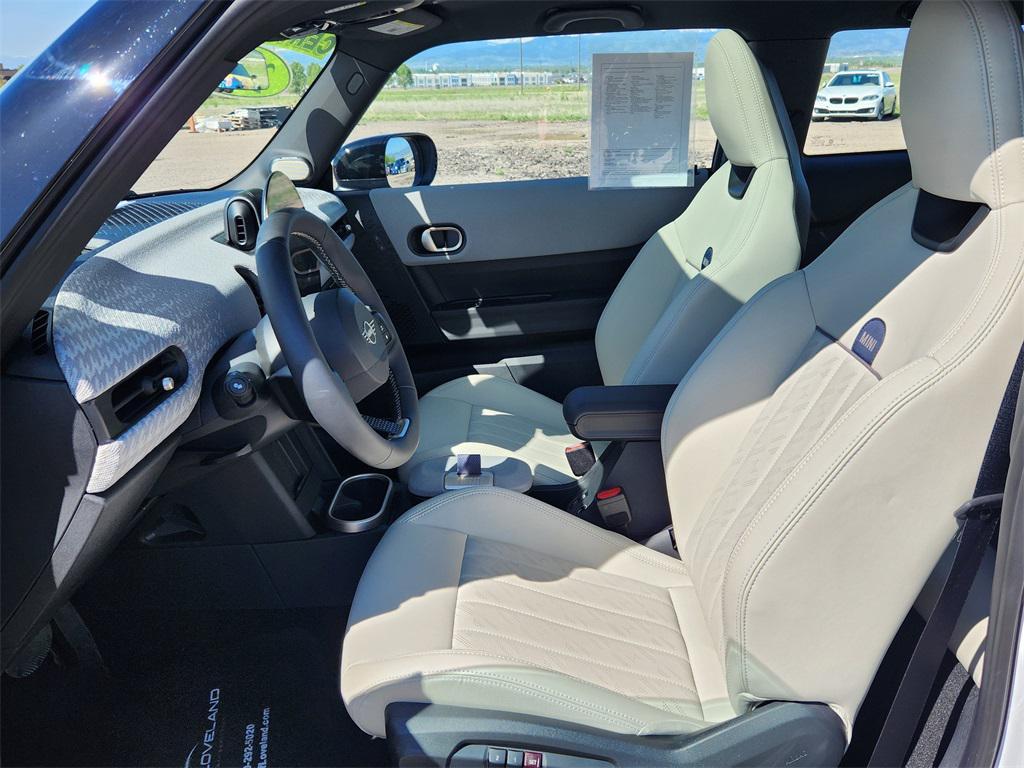 used 2025 MINI Hardtop car, priced at $29,199