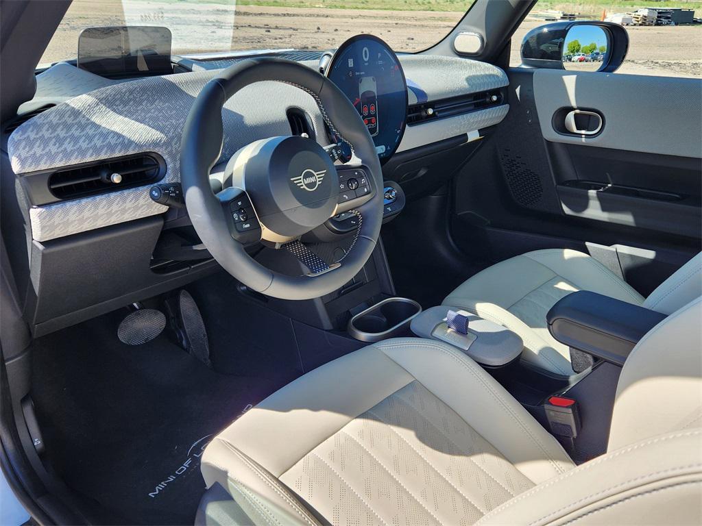 used 2025 MINI Hardtop car, priced at $29,199