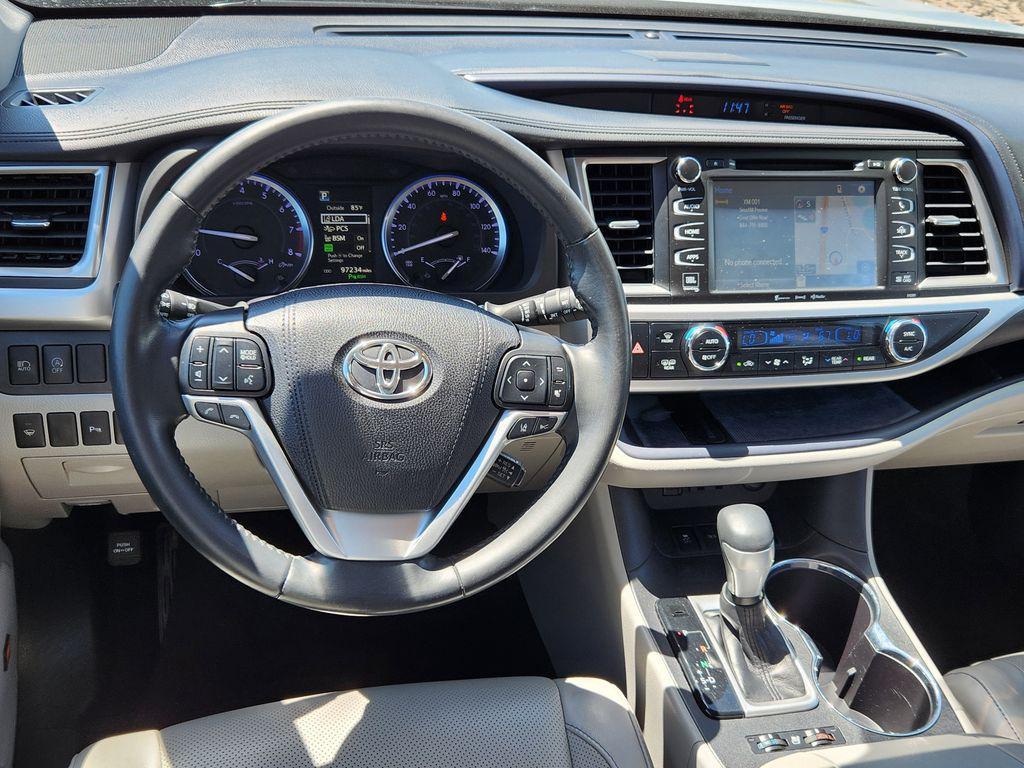 used 2019 Toyota Highlander car, priced at $26,410