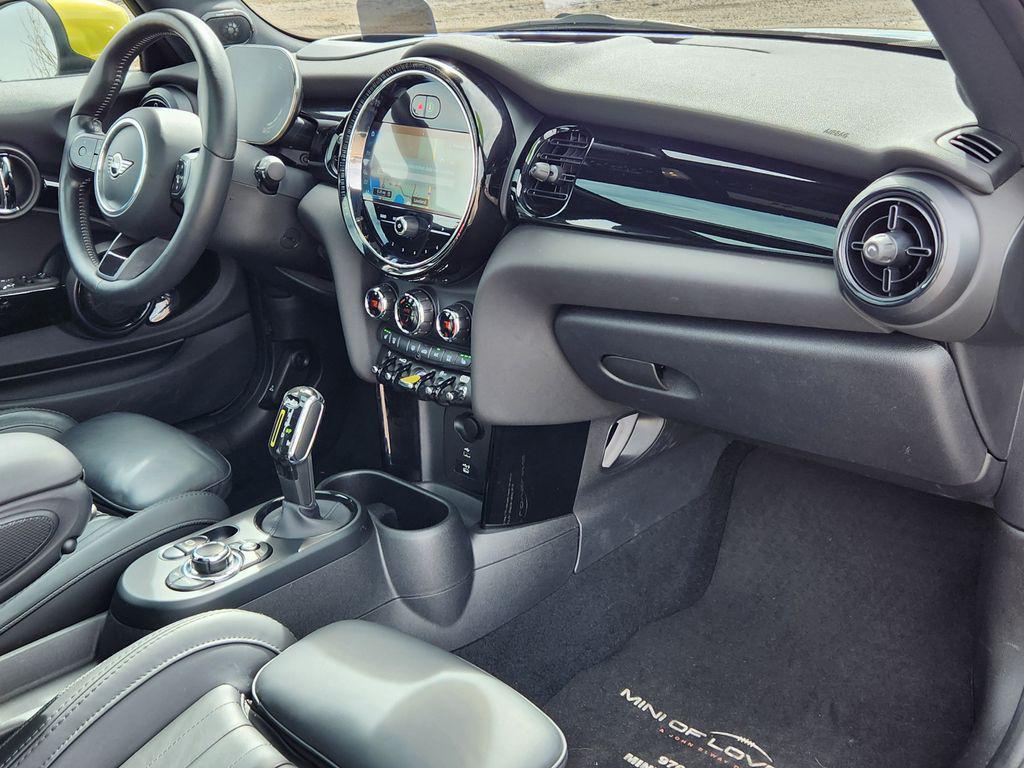 used 2022 MINI Hardtop car, priced at $20,410