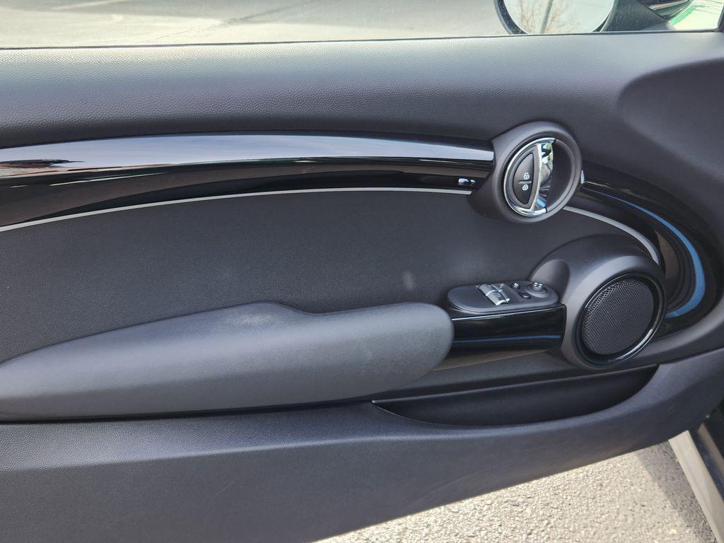 used 2023 MINI Hardtop car, priced at $24,968