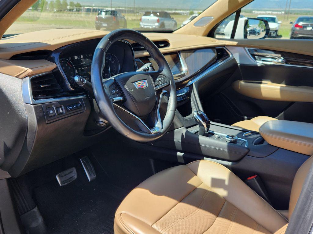 used 2024 Cadillac XT6 car, priced at $46,811