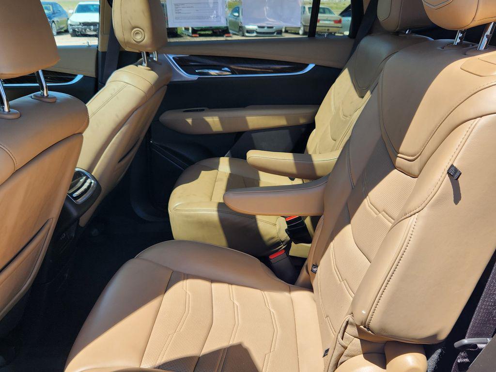 used 2024 Cadillac XT6 car, priced at $46,811