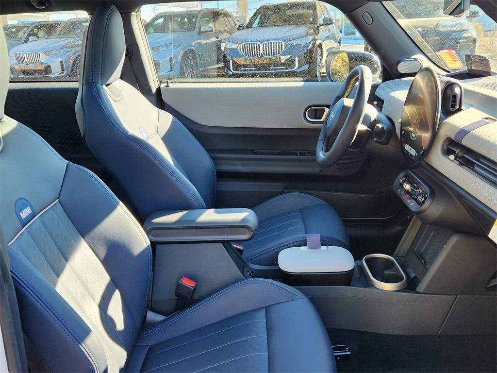 used 2025 MINI Hardtop car, priced at $34,399
