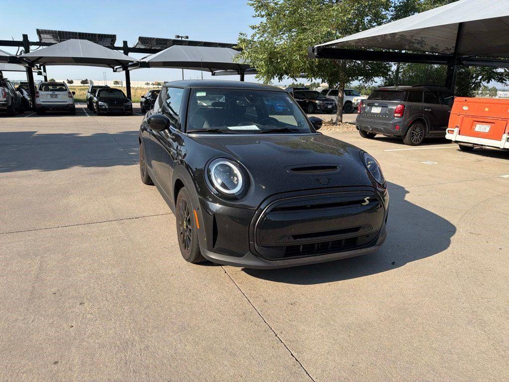 used 2024 MINI Hardtop car, priced at $25,696