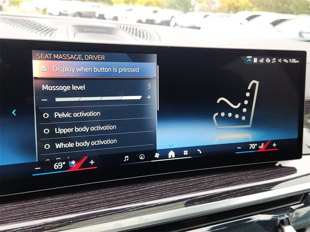 new 2026 BMW X7 car, priced at $111,204