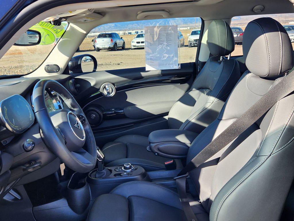 used 2024 MINI Hardtop car, priced at $22,580
