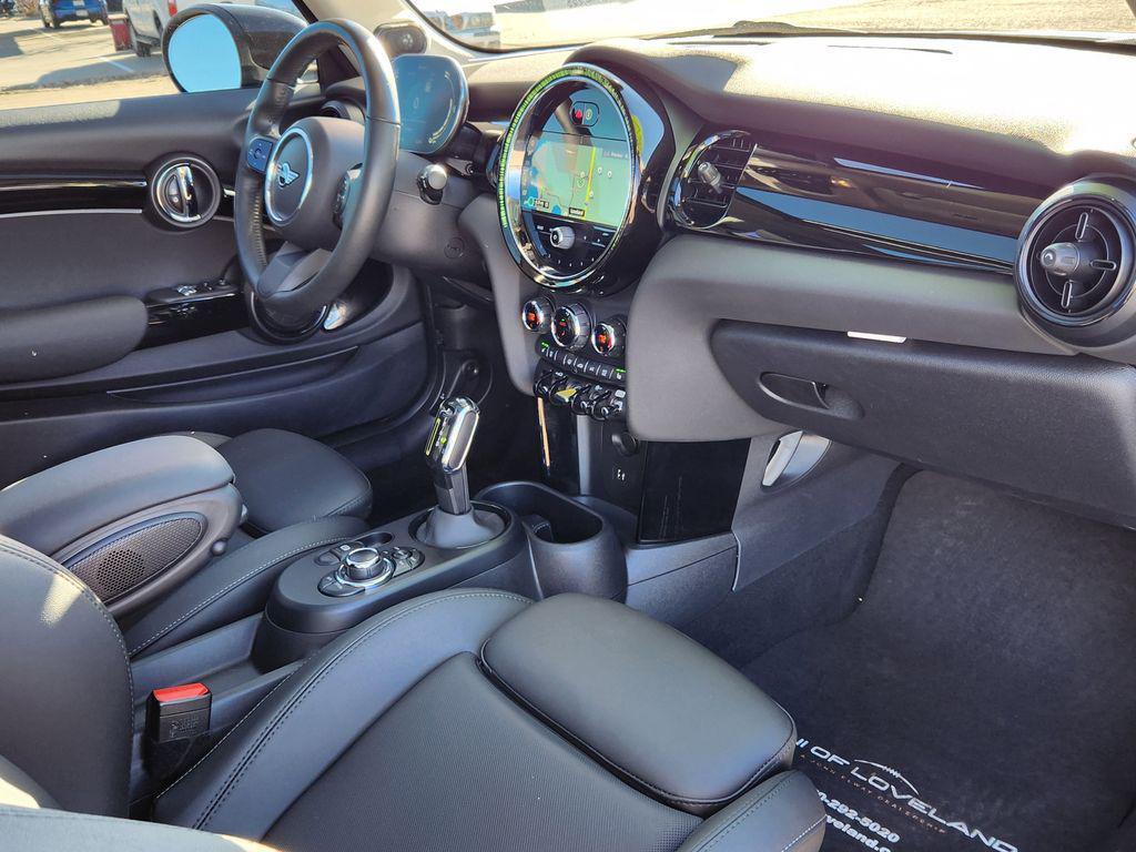 used 2024 MINI Hardtop car, priced at $22,580