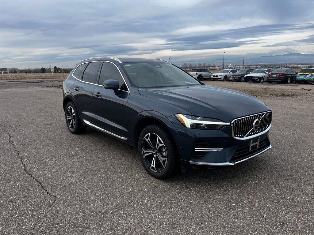 used 2022 Volvo XC60 Recharge Plug-In Hybrid car, priced at $32,476