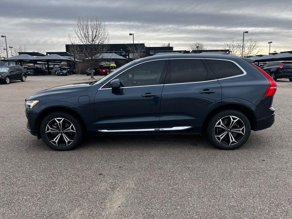 used 2022 Volvo XC60 Recharge Plug-In Hybrid car, priced at $32,476