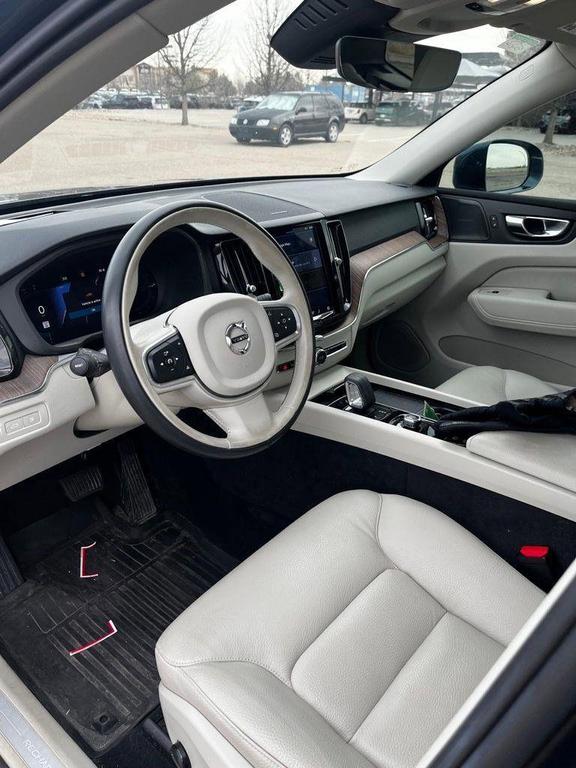 used 2022 Volvo XC60 Recharge Plug-In Hybrid car, priced at $32,476