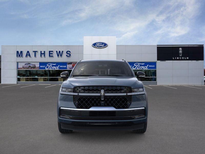 new 2025 Lincoln Navigator car, priced at $97,344