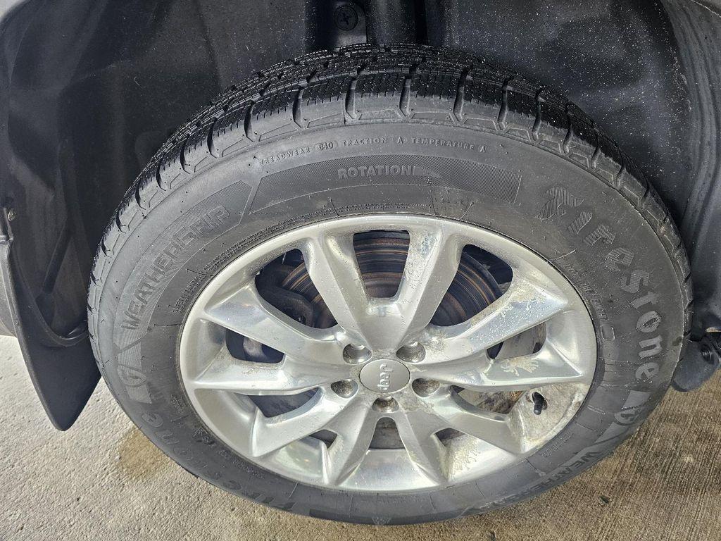 used 2017 Jeep Cherokee car, priced at $14,990