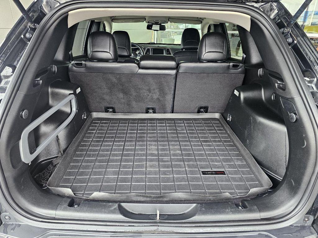 used 2017 Jeep Cherokee car, priced at $14,990