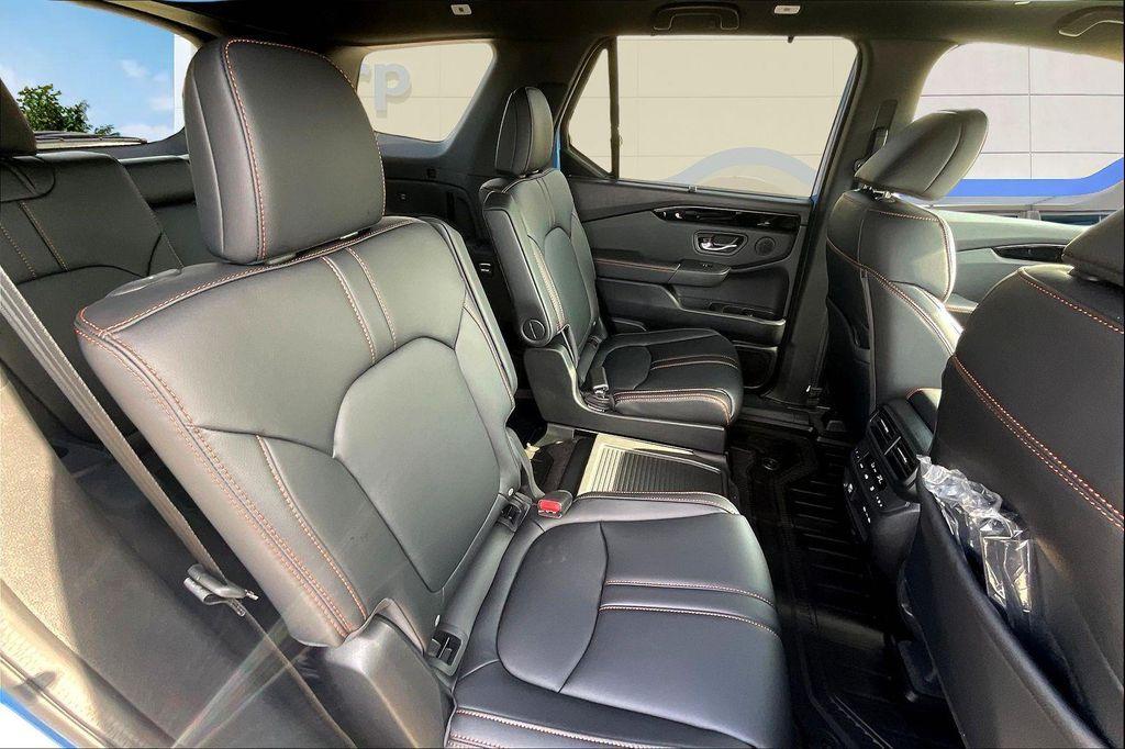 new 2025 Honda Pilot car, priced at $49,430