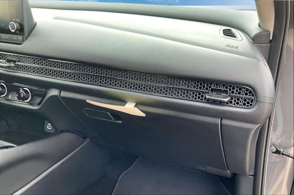 used 2025 Honda HR-V car, priced at $25,000