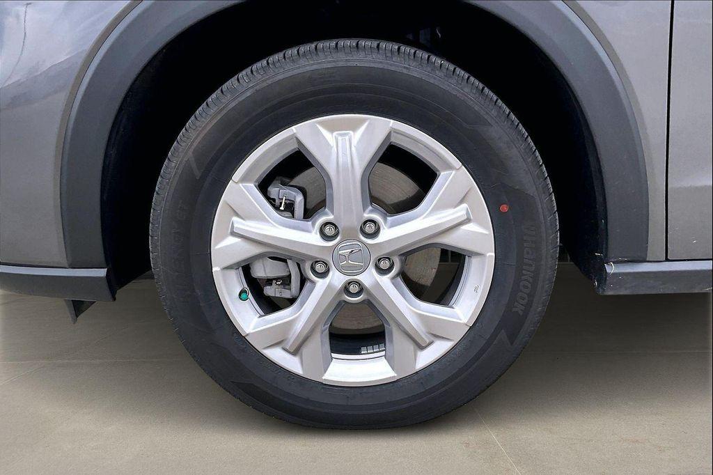 used 2025 Honda HR-V car, priced at $25,000