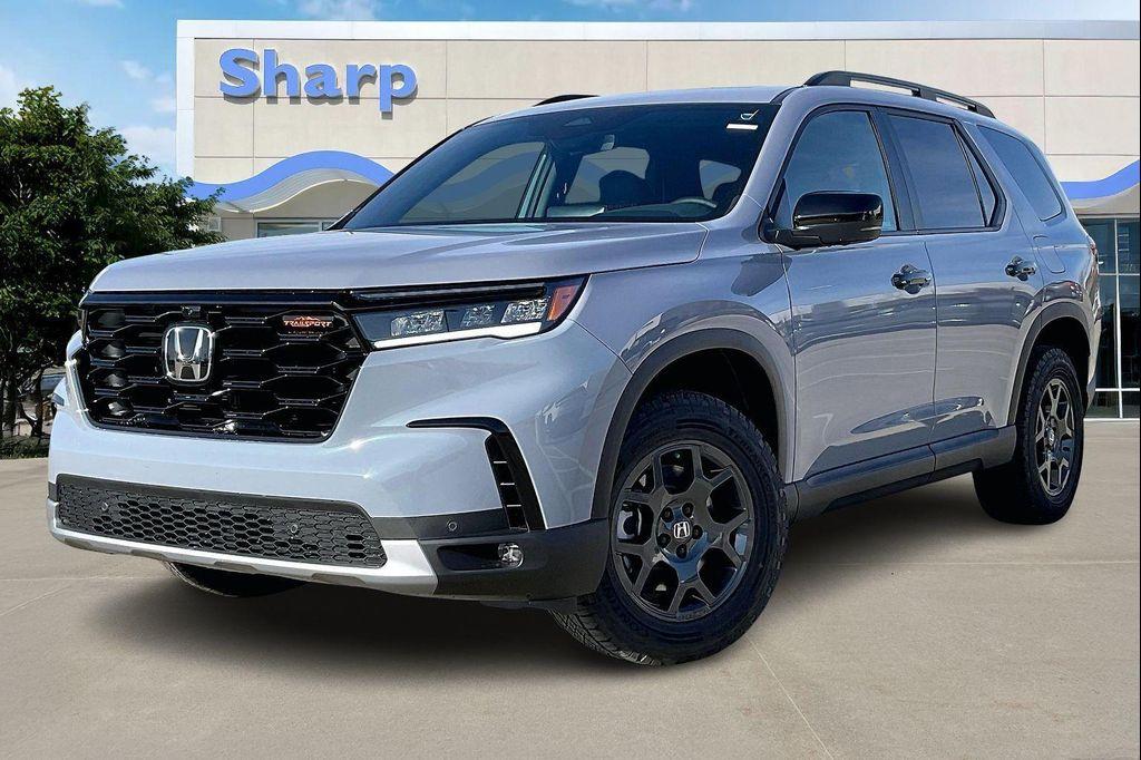 new 2025 Honda Pilot car, priced at $48,950