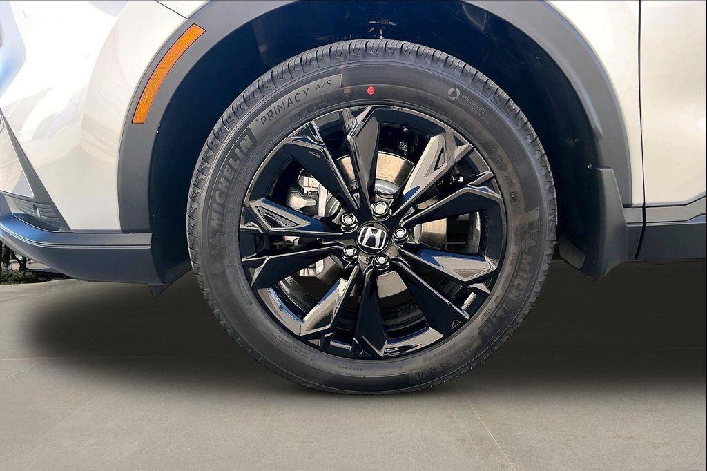 new 2026 Honda CR-V Hybrid car, priced at $43,500