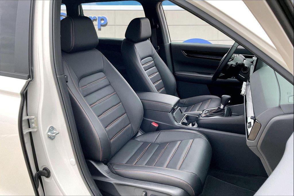 new 2026 Honda CR-V Hybrid car, priced at $43,805