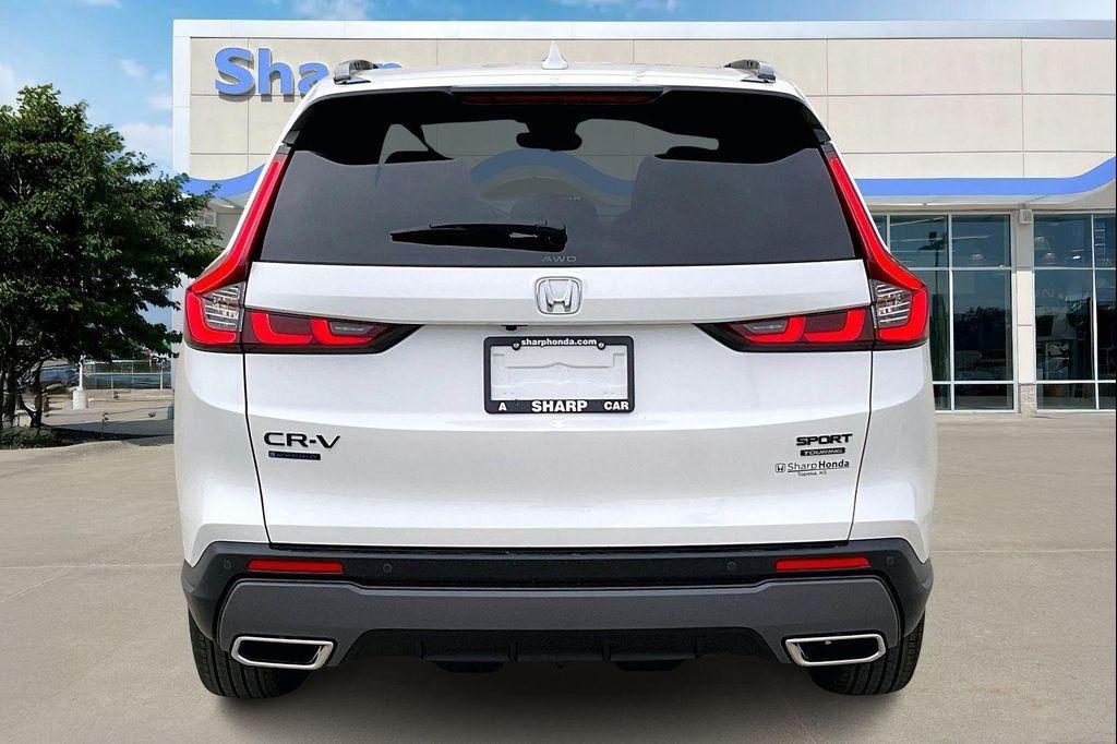 new 2026 Honda CR-V Hybrid car, priced at $43,805