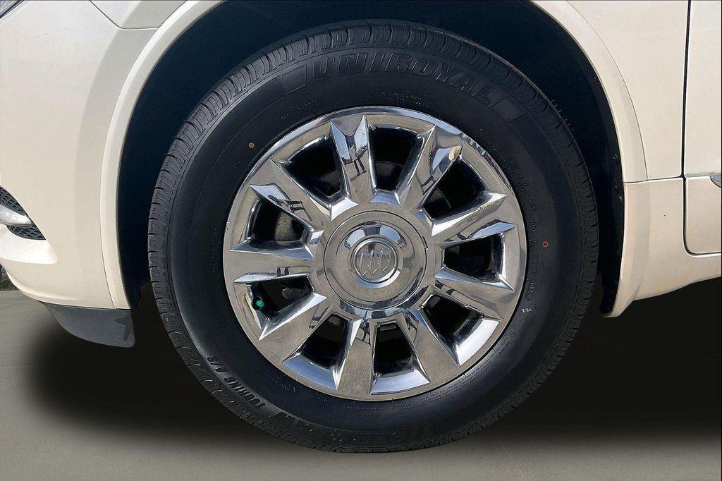 used 2013 Buick Enclave car, priced at $10,000