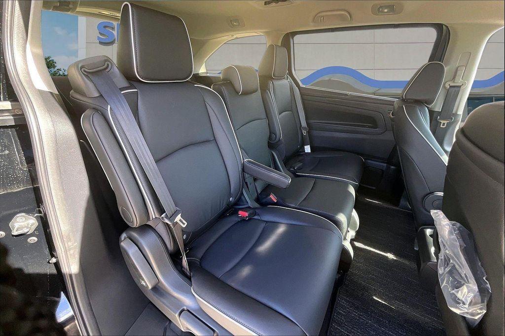 new 2026 Honda Odyssey car, priced at $46,171