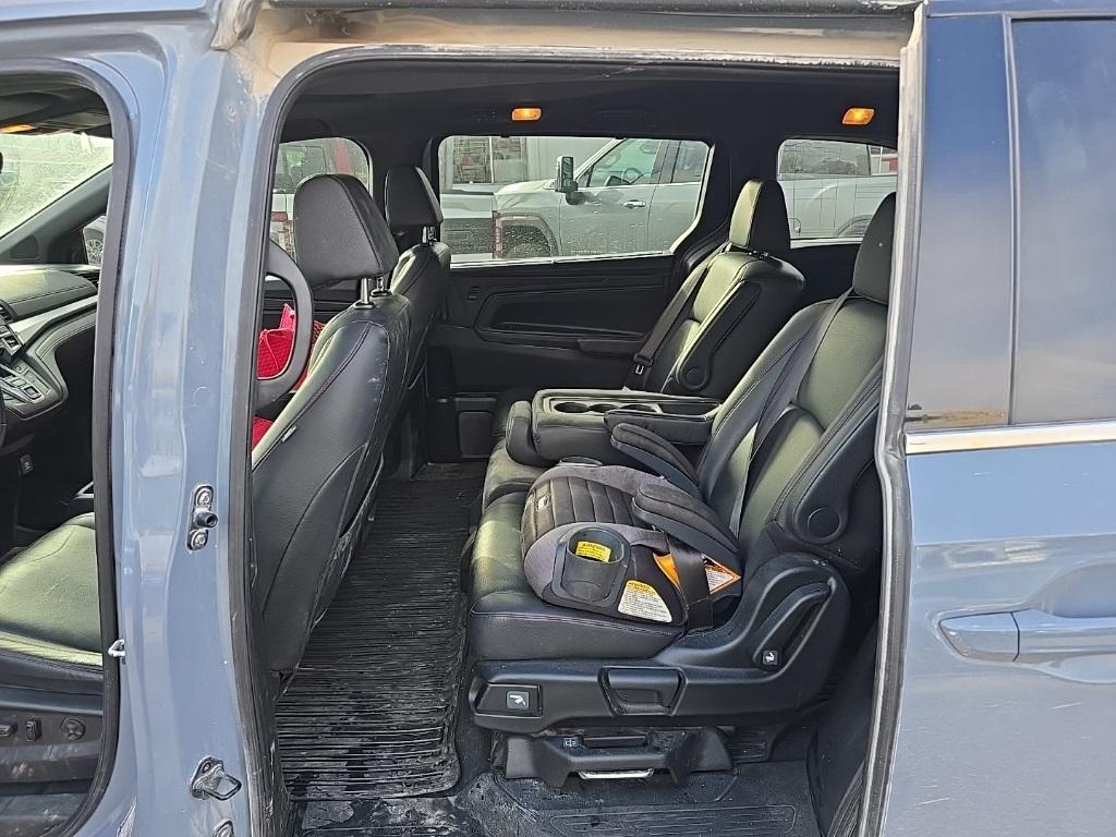 used 2023 Honda Odyssey car, priced at $34,000