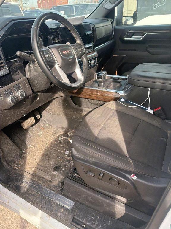 used 2023 GMC Sierra 1500 car, priced at $35,000