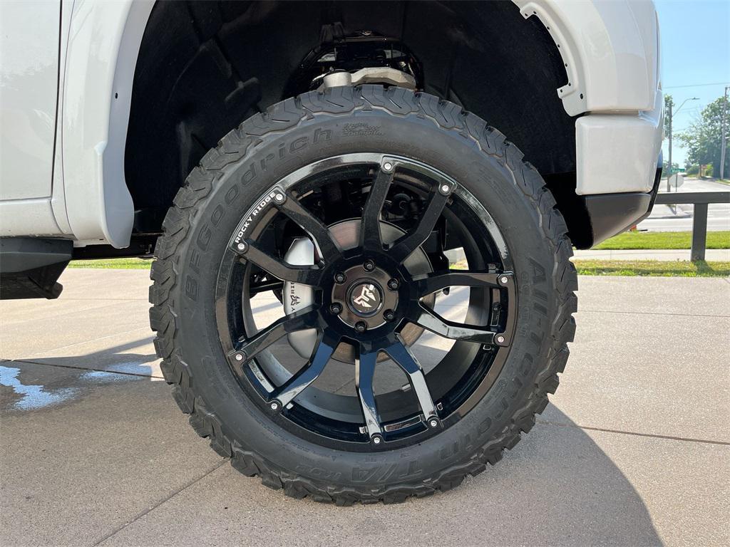 new 2025 GMC Sierra 1500 car, priced at $80,297