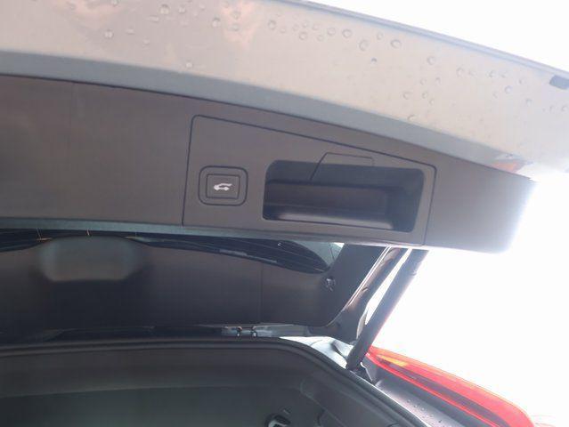 used 2025 Cadillac XT4 car, priced at $30,000