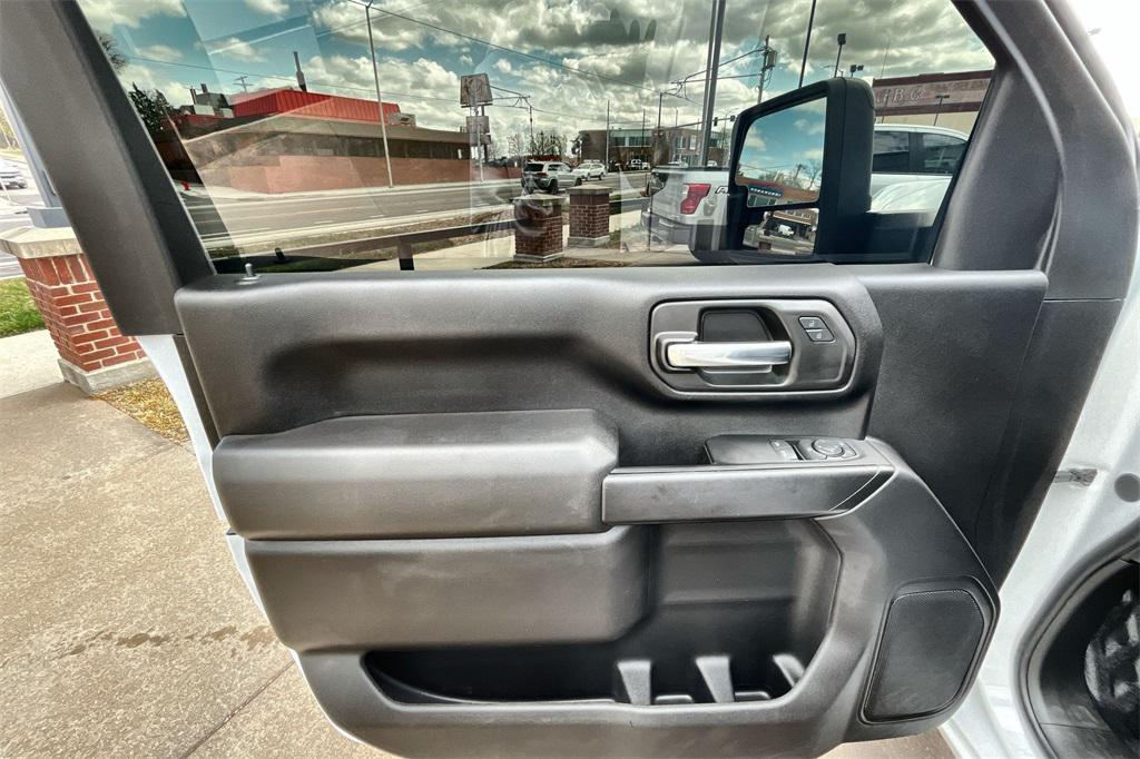 used 2024 GMC Sierra 2500 car, priced at $43,000