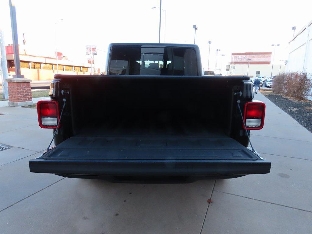 used 2025 Jeep Gladiator car, priced at $38,000