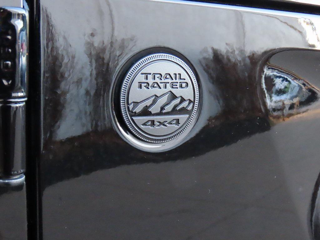 used 2025 Jeep Gladiator car, priced at $38,000